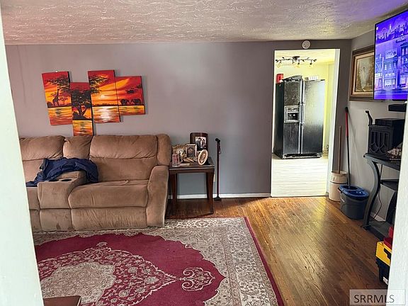 3rd image of 1181 Bingham Ave