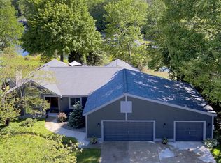 16324 Highland Dr, Spring Lake, MI 49456