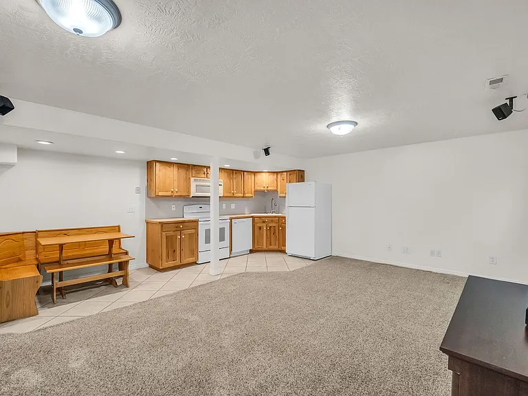 1429 W Flint Meadow Dr — Photo 25