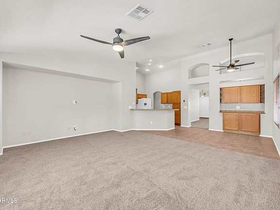 4th image of 371 W MARLIN Place