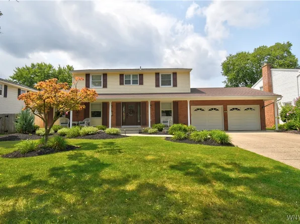 66 Willow Ln, Amherst, NY 14228