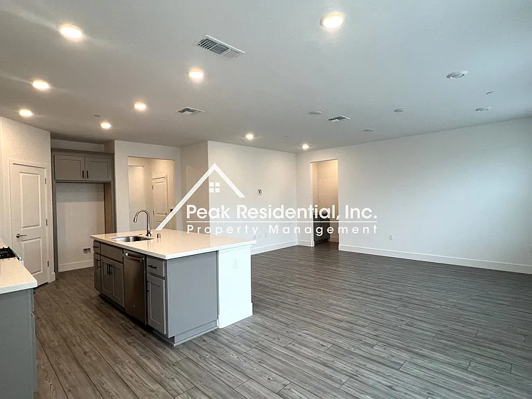 8349 Kyler Rd — Photo 9