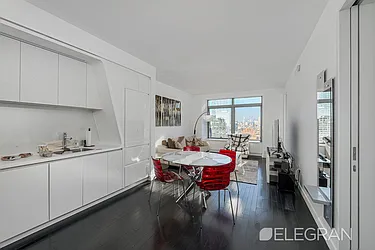 Rented by (Legacy) Elegran