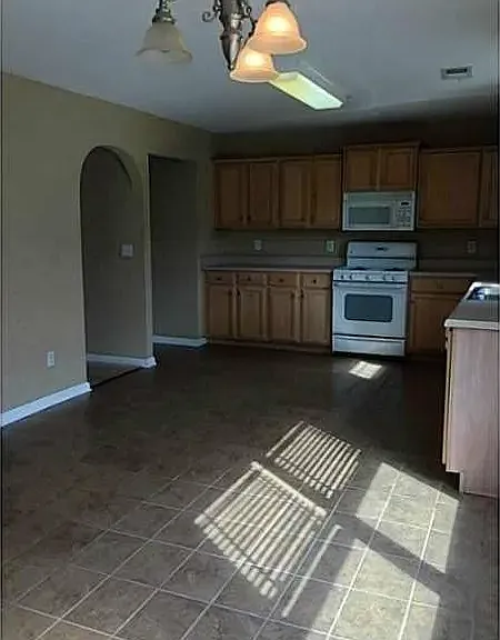3591 Darcy Ct NW — Photo 7
