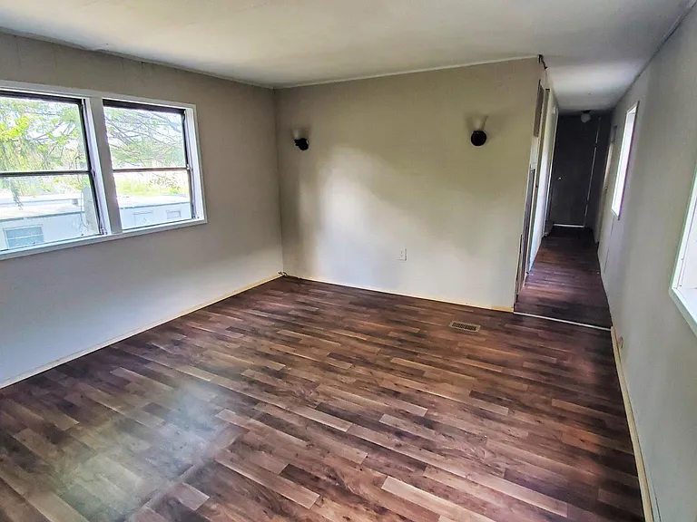161 Glam Ct — Photo 2