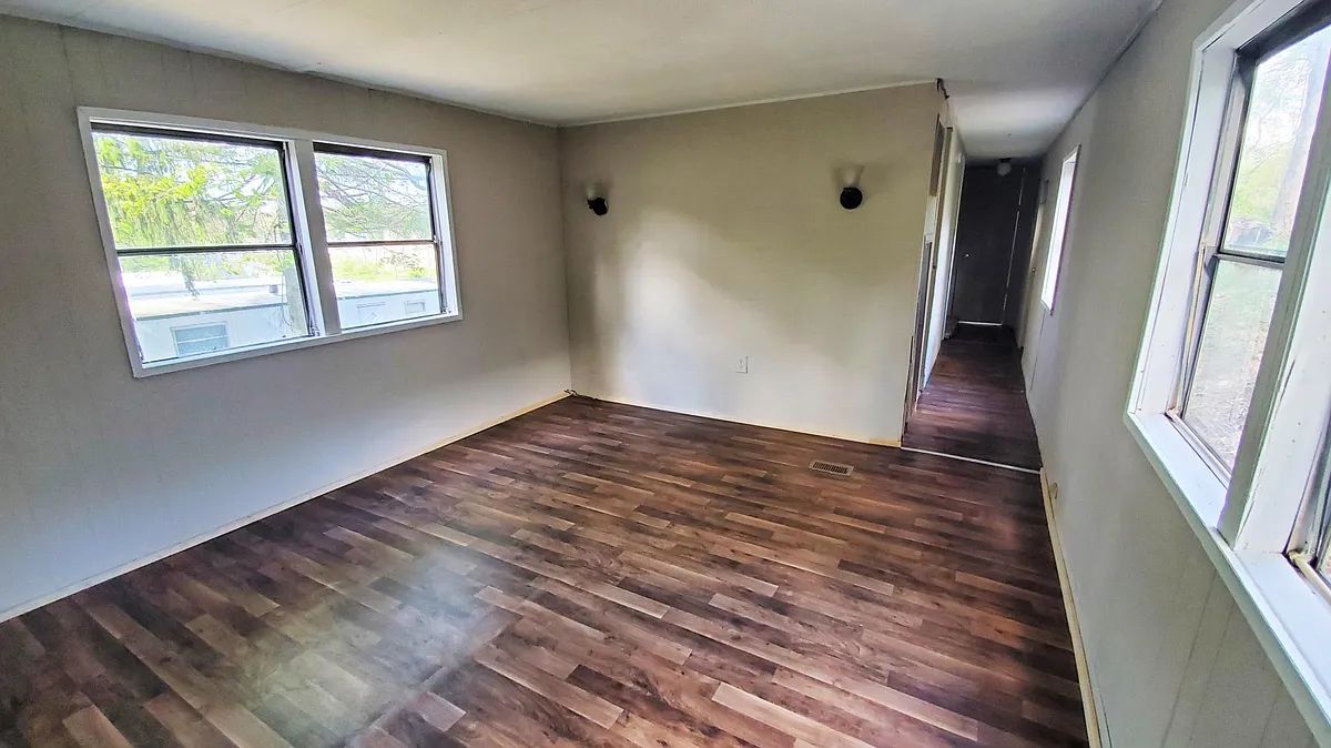 Building Photo - 161 Glam Ct