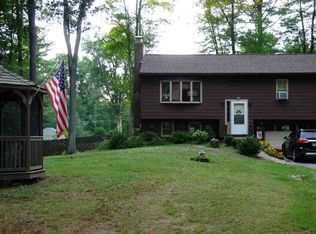 5 Oxford Rd, Hampstead, NH 03841