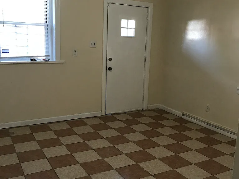 317 S Evaline St #1B — Photo 14