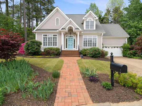 4925 Old Millcrest Ct, Raleigh, NC 27609