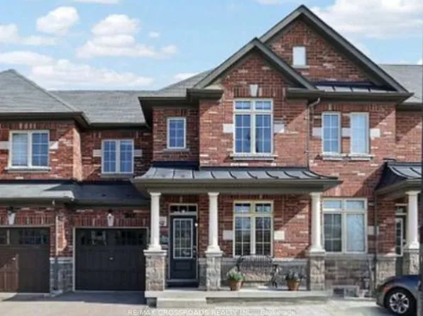 347 Luck Ct, Newmarket, ON L3X 0J5