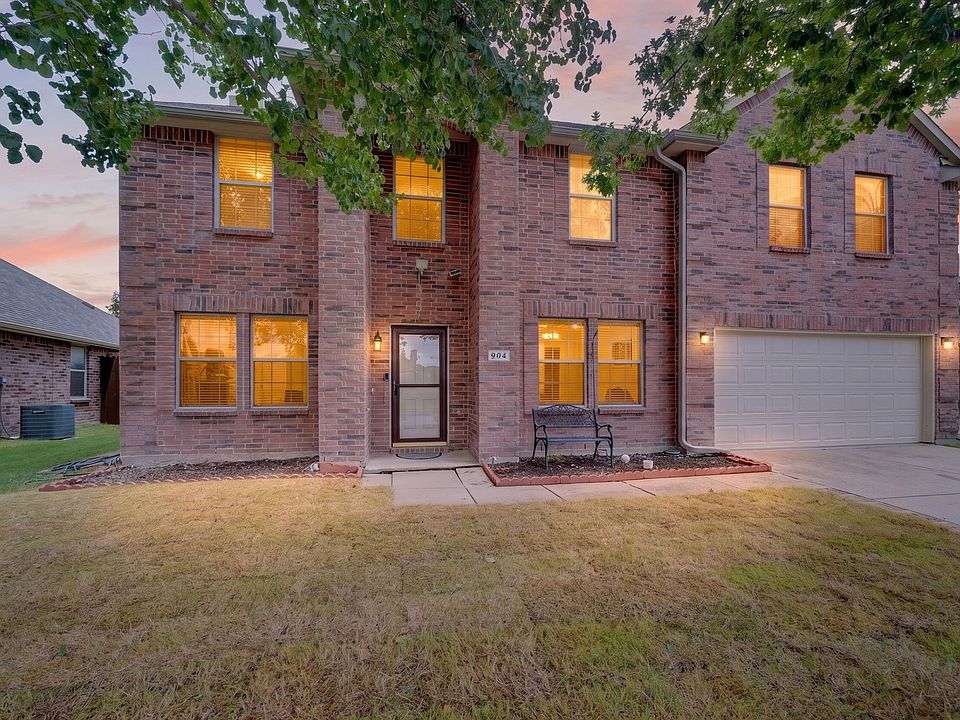 1st image of 904 Silver Sage Dr