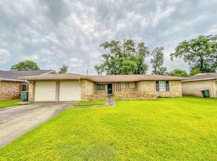 6090 Westgate Dr, Beaumont, TX 77706
