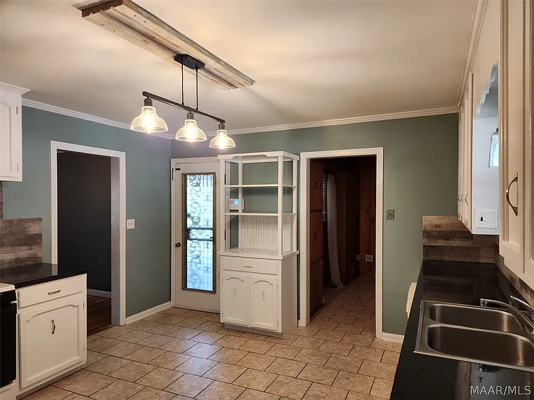 2814 Ashley Ave — Photo 13