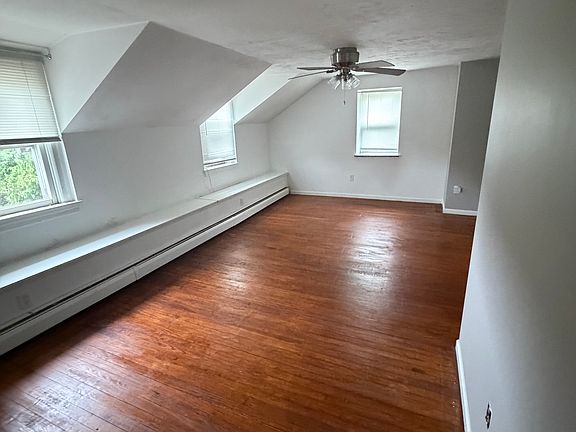 3rd image of 813 New Rd