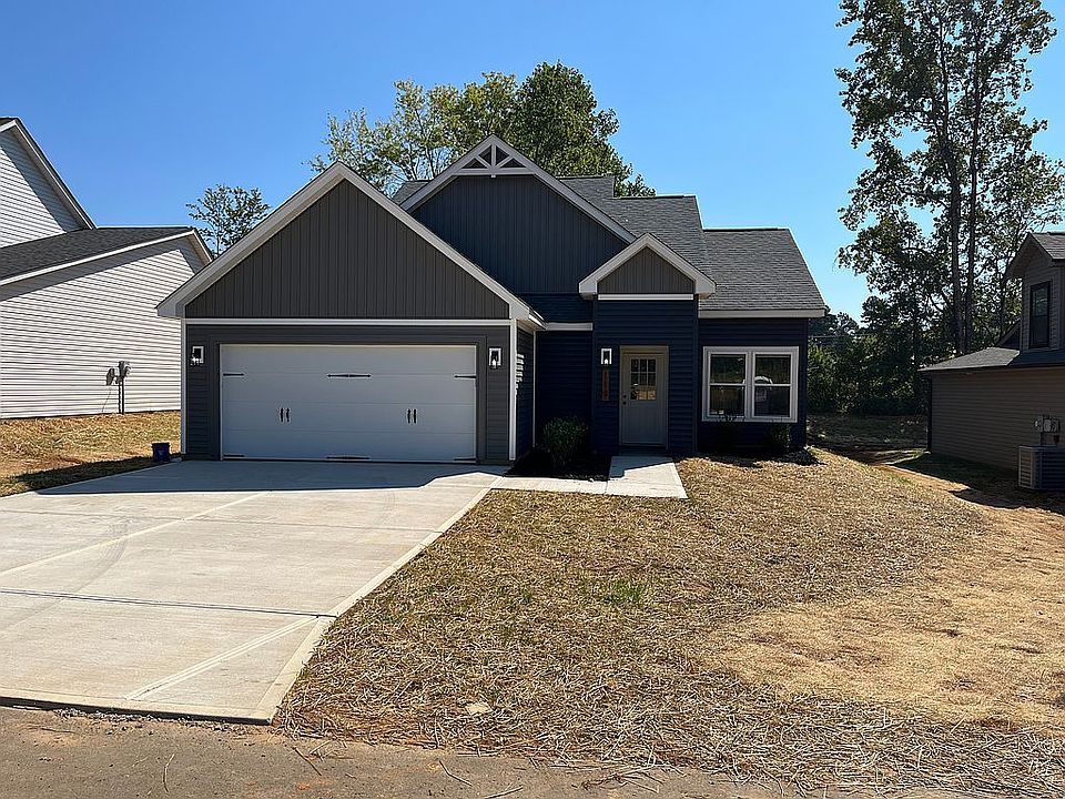 1st image of 119 Woodstone Ln
