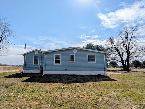 2nd image of 1403 Wilson St