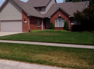 47608 Laredo Place Dr, Macomb, MI 48044
