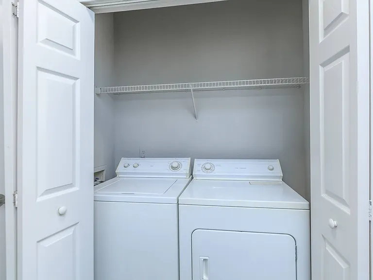 Registry at Windsor Parke — Photo 65
