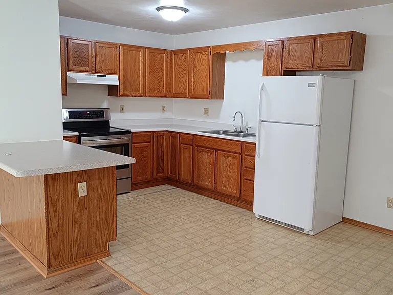 534 W Main St #2 — Photo 6