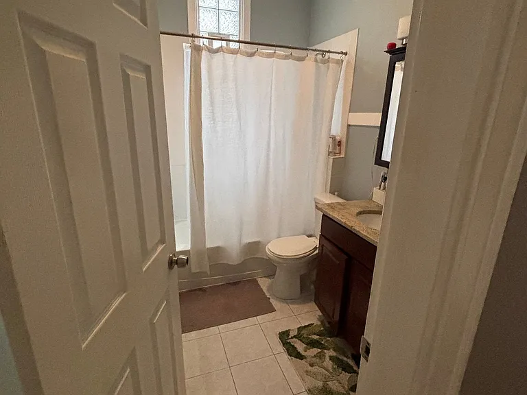 2718 N Wilton Ave #1 — Photo 18