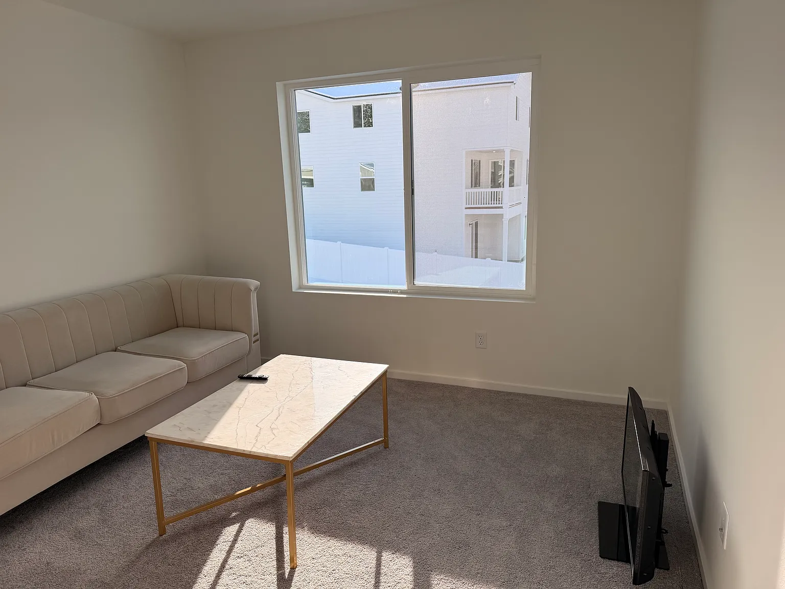 4 bed, 2704 sqft, $850 — Photo 4