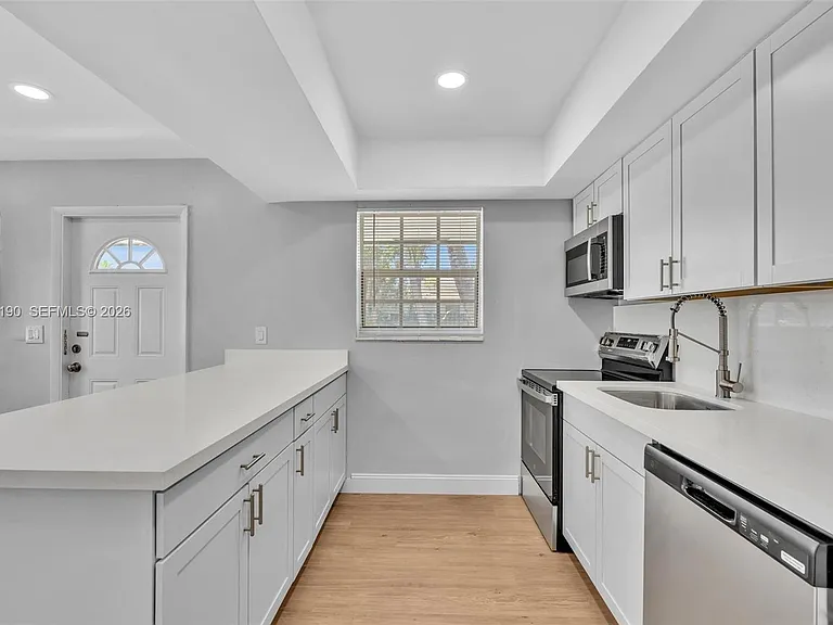 161 NW 40th St #1 — Photo 9