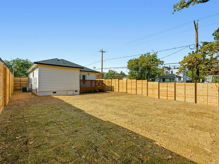 1199 Coleto St — Photo 25