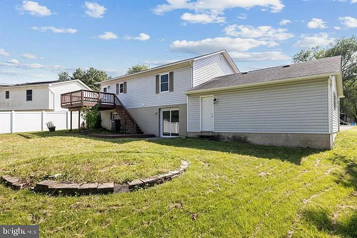 136 Nightingale Ave — Photo 37