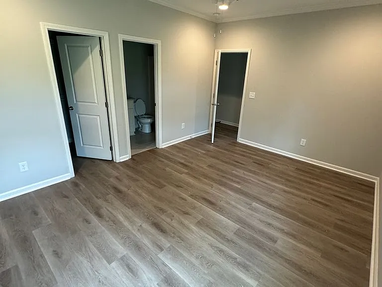 3355 Arnold Ave — Photo 4