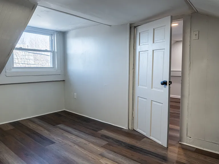 540 Front St — Photo 22