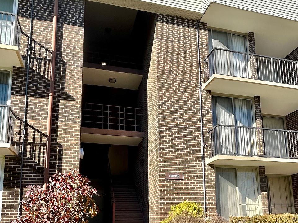 1st image of 10206 Prince Pl #4-T1