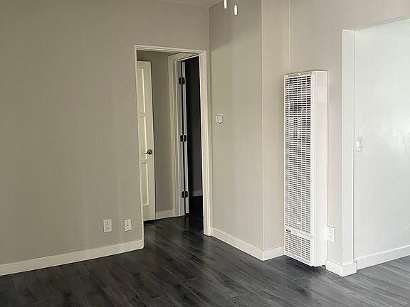5th image of 5762 San Vicente Blvd #5