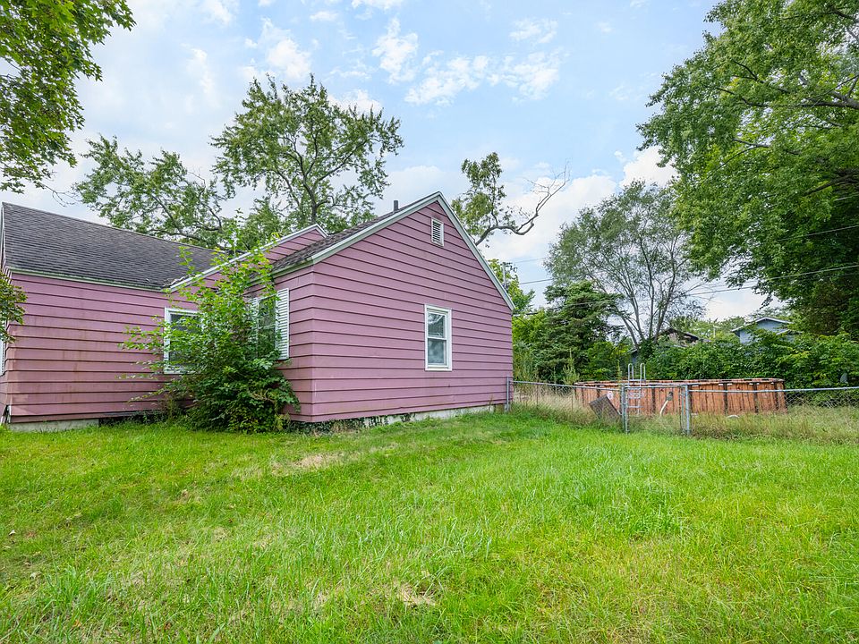 26th image of 100 Helmar Ct