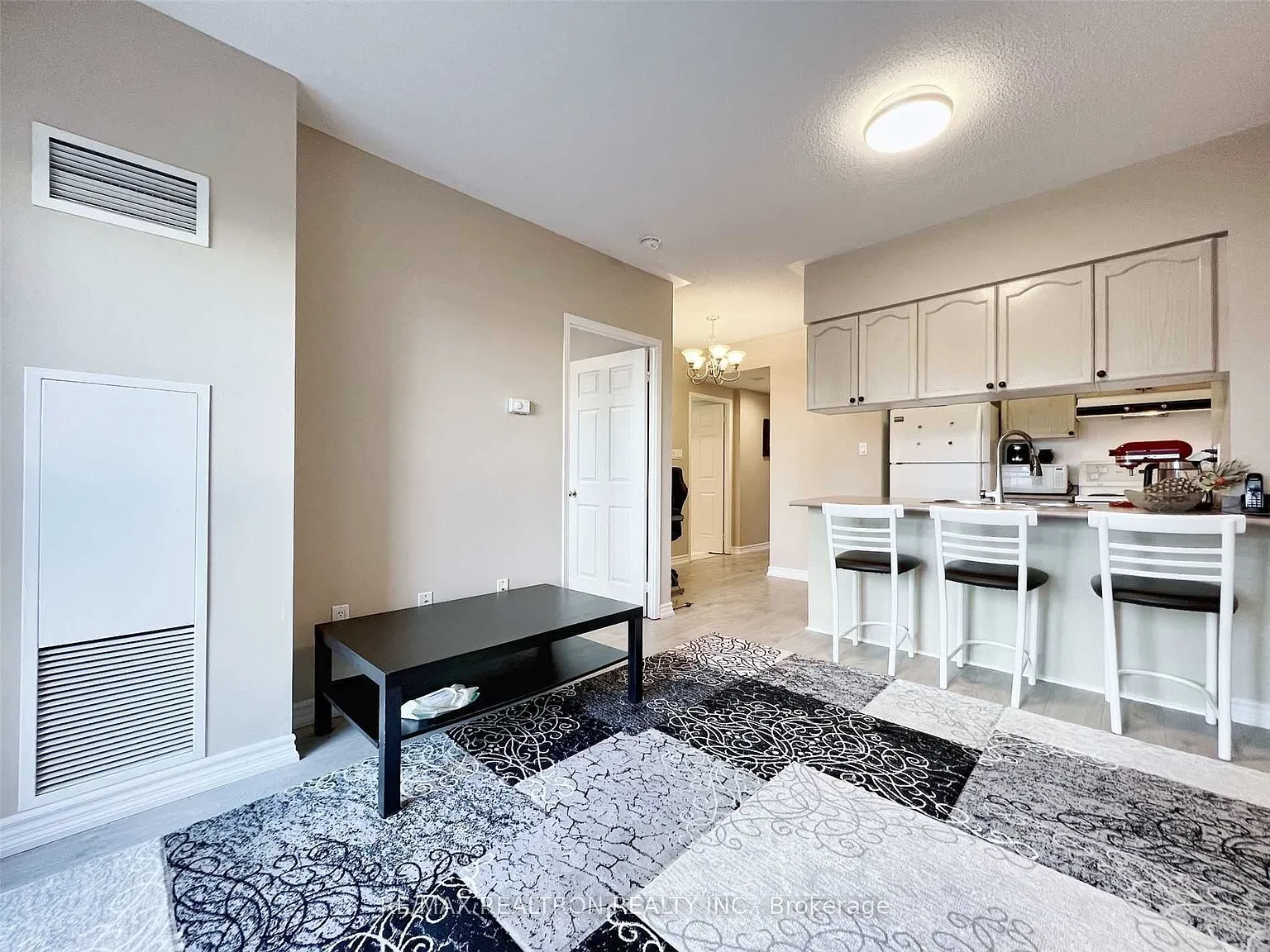 1 bed, $2,500 — Photo 3