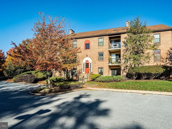 1410 Washington Pl #10, Wayne, PA 19087