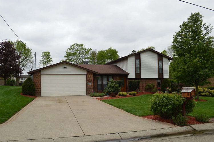1st image of 3799 Schroeder Dr
