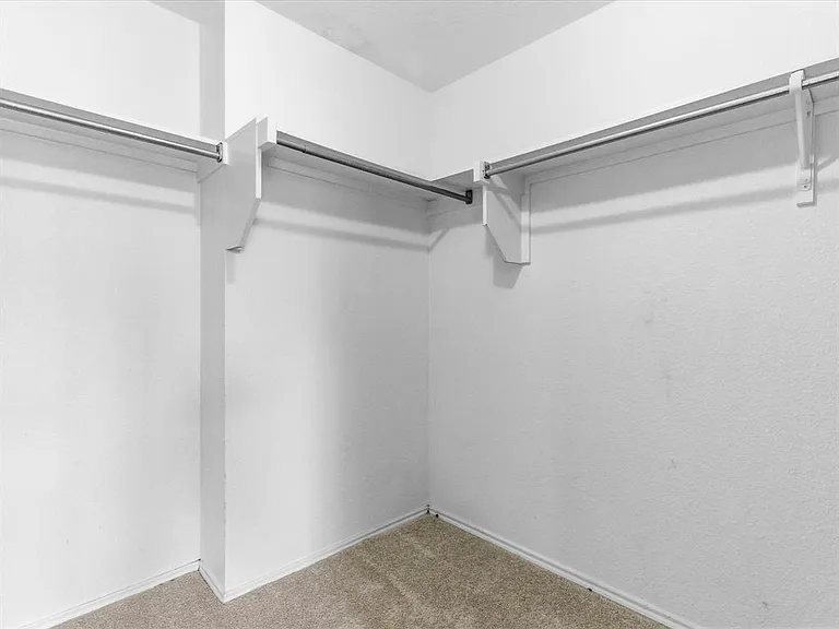 1316 Hunter Ln — Photo 23