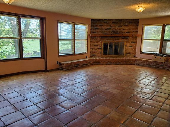 5th image of 29594 Farm Road 1225