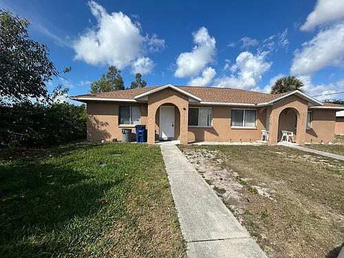 17382 W Carnegie Cir Photo 1
