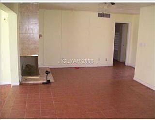 3rd image of 1908 Bracken Ave