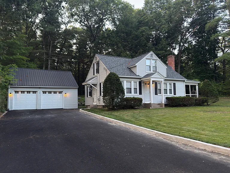 6 Nokomis Rd — Photo 1