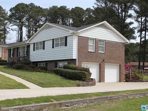 3rd image of 717 Peterson Dr