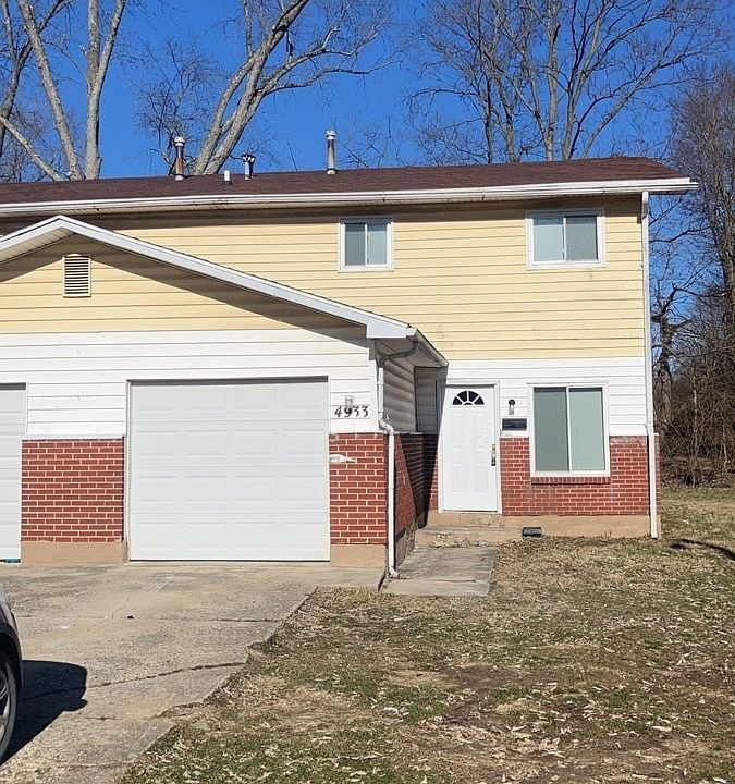 1st image of 4933 Blueberry Ave