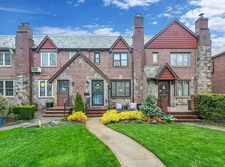 8115 77th Ave, Glendale, NY 11385