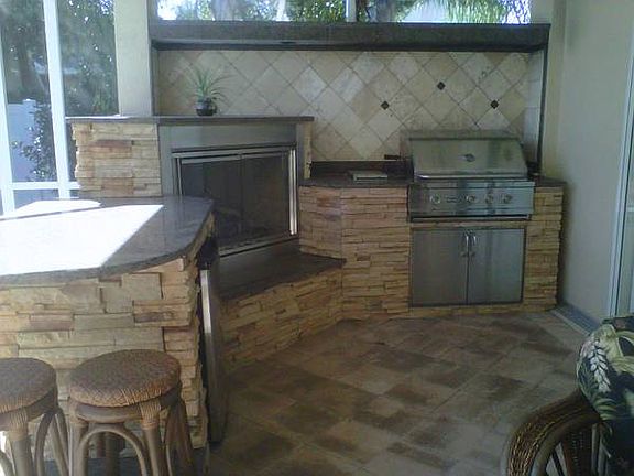 Outdoor Kitchen