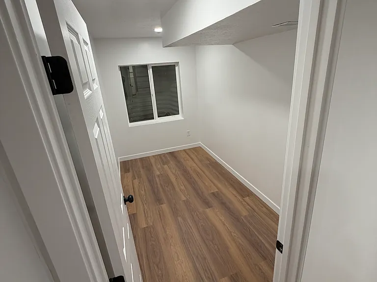 118 N 825 W #B — Photo 6