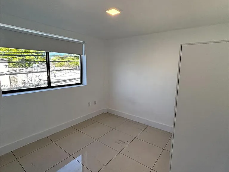 821 SW 18th Ave #206 — Photo 8