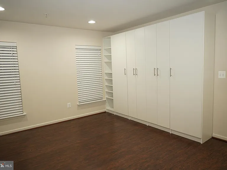22410 Glenbow Way — Photo 24