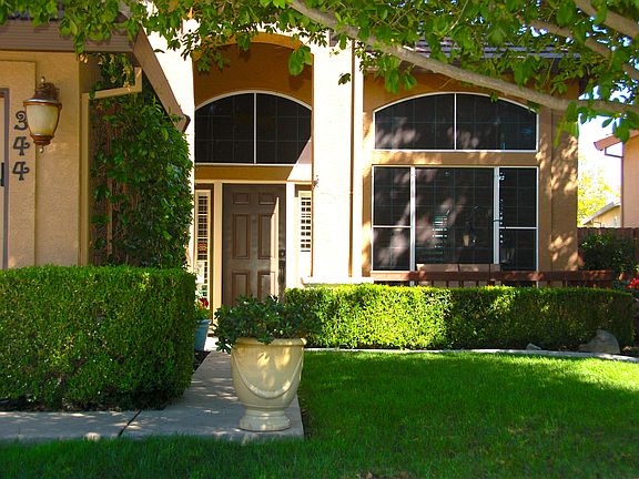 2nd image of 344 Farmington Cir