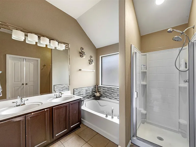 925 Remington Ranch Rd — Photo 11